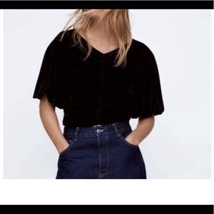 NWT Zara velvet puff sleeve top